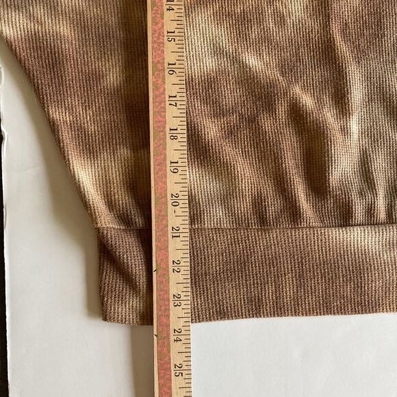 Lulu's Cool Touch Brown Tie-Dye Long Sleeve Thermal Top Medium - Picture 7 of 9